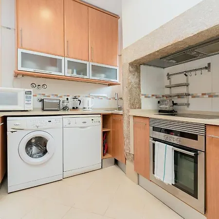 Charming 3 Bedroom In Historic City Center Castelo *